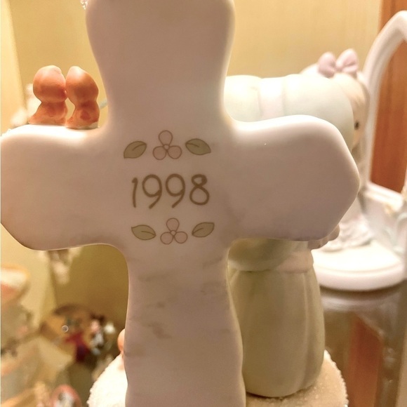 Precious Moments 1998 Under His Wings I Am Safely Abiding - Picture 2 of 10